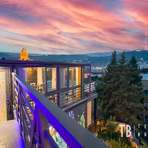 Zajazd Terra Bridge, Tbilisi